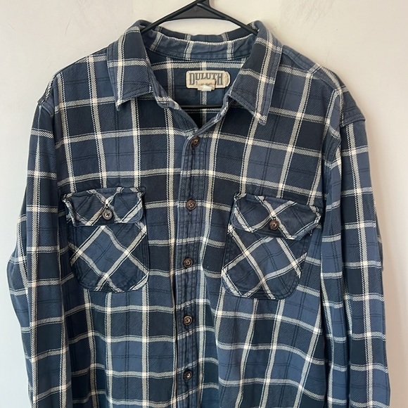 Duluth Trading Heavy Flannel Shacket Men's Sz XL Tall Blue/White Long Sleeve ! - Picture 2 of 8